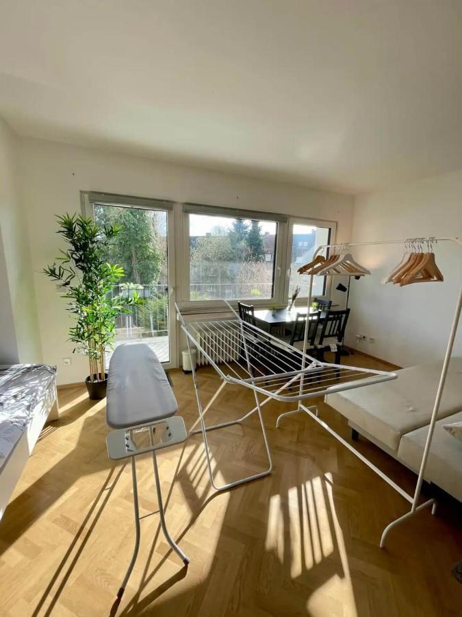 Cozy Apartment With Kitchen + Balcony New! Essen Exterior foto